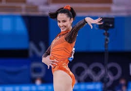 反诈提示：提现条件不断变化的警示意义。（防骗警示：提现条件频繁变动所揭示的风险）